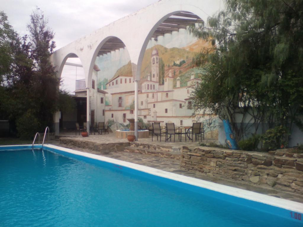 Camping Alpujarras Hotel Laroles Buitenkant foto